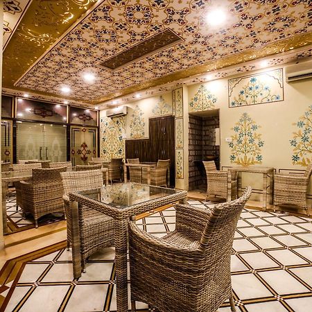 Collection O 36316 Hotel White Palace Jaipur Ngoại thất bức ảnh