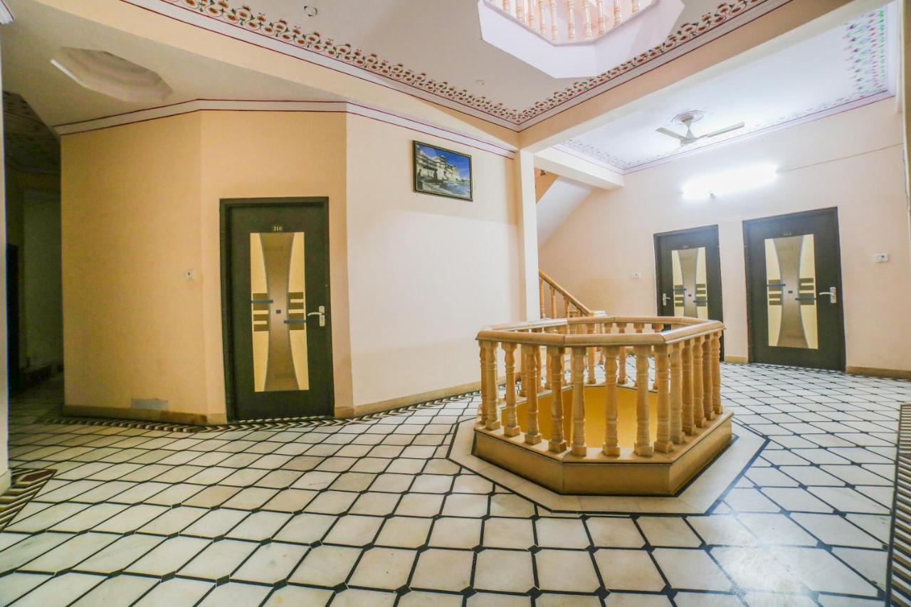 Collection O 36316 Hotel White Palace Jaipur Ngoại thất bức ảnh