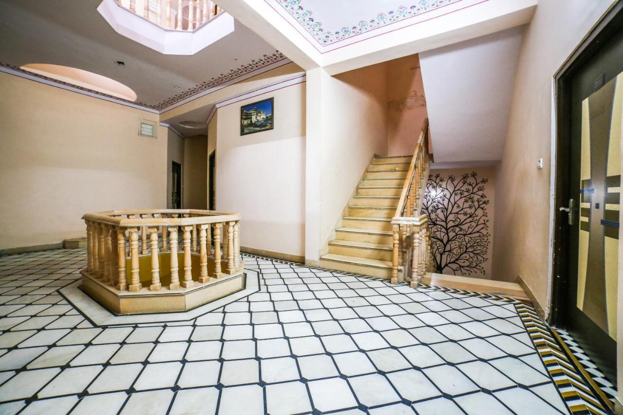 Collection O 36316 Hotel White Palace Jaipur Ngoại thất bức ảnh